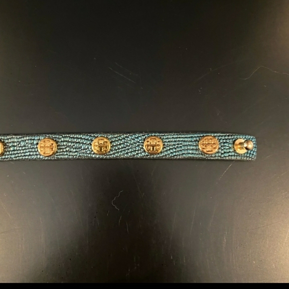 Tory Burch Metallic Leather Cuff Stunning!! - Picture 6 of 7